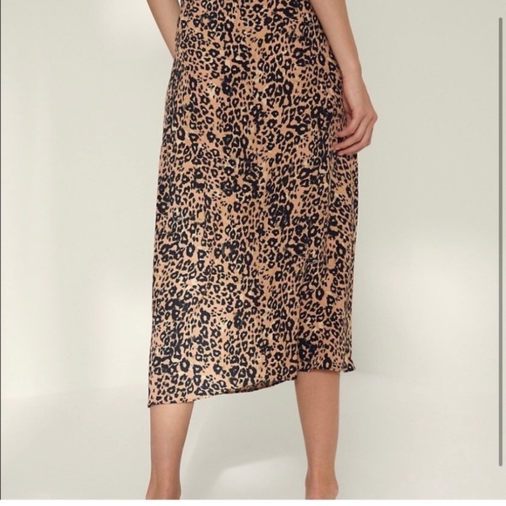 Aritzia Wilfred Printed  Chettah skirt